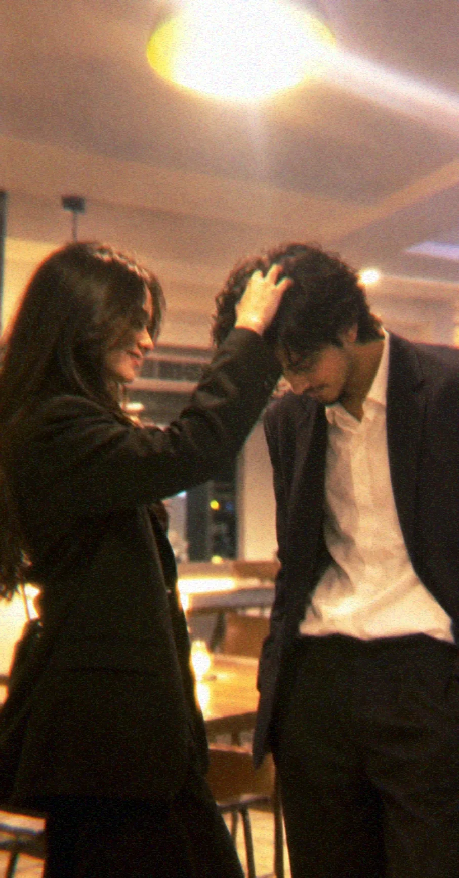 portrait-couple-restaurant-recreation