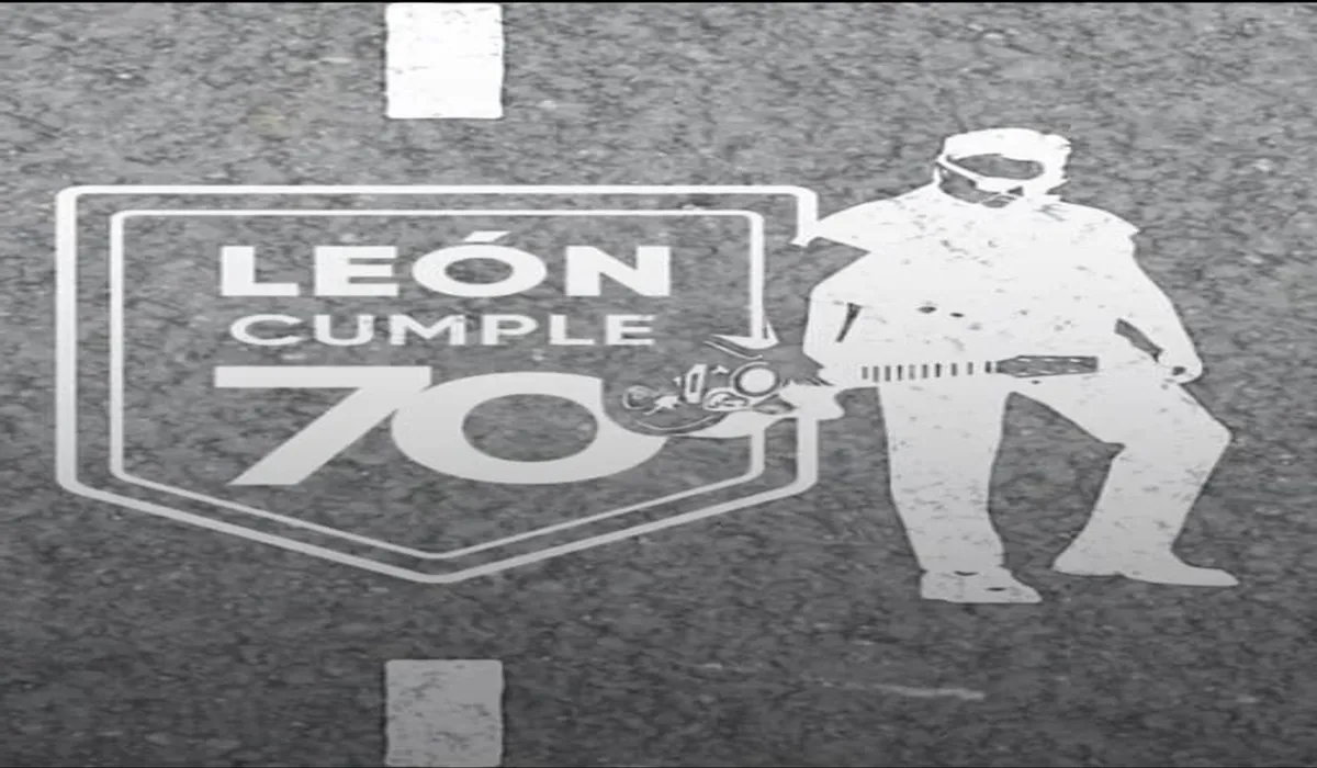 León cumple