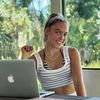 Erinn White | UK UGC Creator