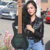 Lirio de Mayo Bass