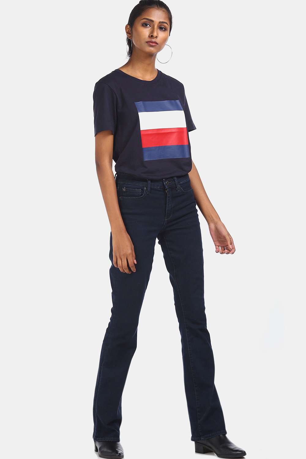 Tommy hilfiger store navy crew neck