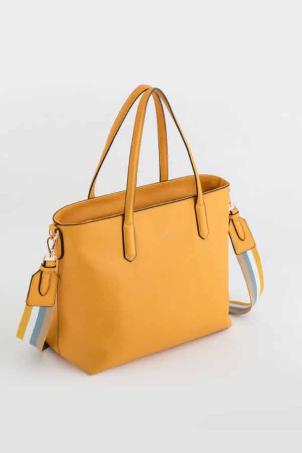 Carpisa 2025 yellow bag