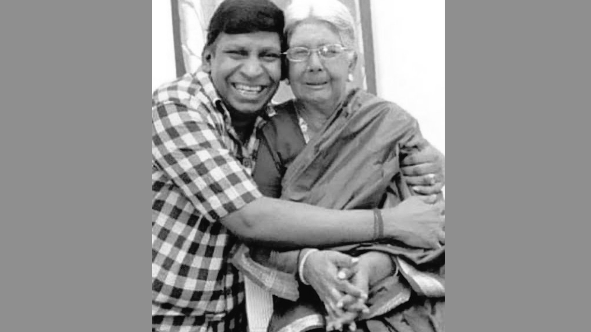 Vadivelu Mother Died: நகைச்சுவை நடிகர் வடிவேலுவின் தாய் சரோஜினி மரணம்.. காரணம் இதுதான் - உண்மையை உடைத்த வடிவேலு.!