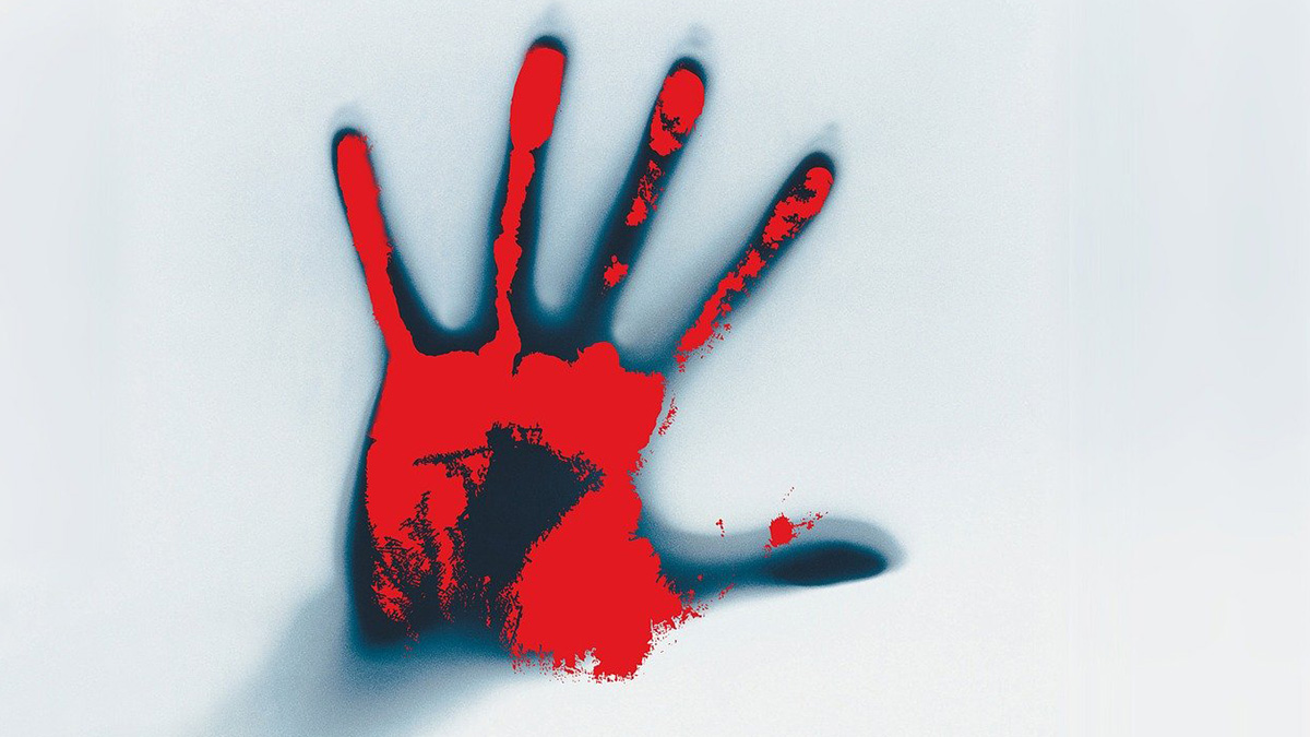 A Worker Was Killed: மர்ம நபர்கள் குடிபோதையில் தொழிலாளியை அரிவாளால் வெட்டி தப்பி ஓட்டம் – துப்பாக்கி சூடு நடத்திய காவல் துறையினர்..!