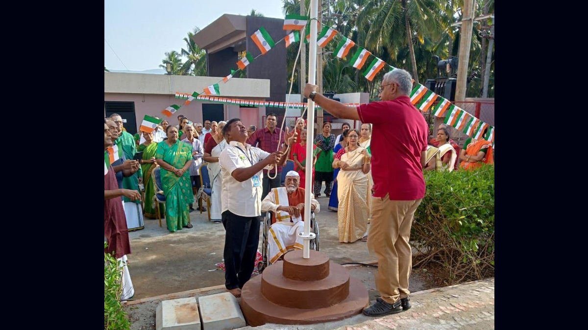 98 years old Freedom Fighter: சுதந்திர தினம் கொண்டாடிய 98 வயது சுதந்திரப் போராட்டத் தியாகி: மக்கள் நெகிழ்ச்சி.!