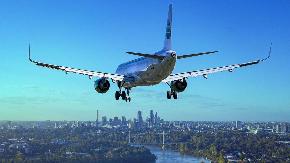 UK Air Travel Disrupted: தொழில்நுட்ப கோளாறினால் முடங்கியது விமான சேவை; பயணிகள்-விமான நிலைய அதிகாரிகள் கவலை.!