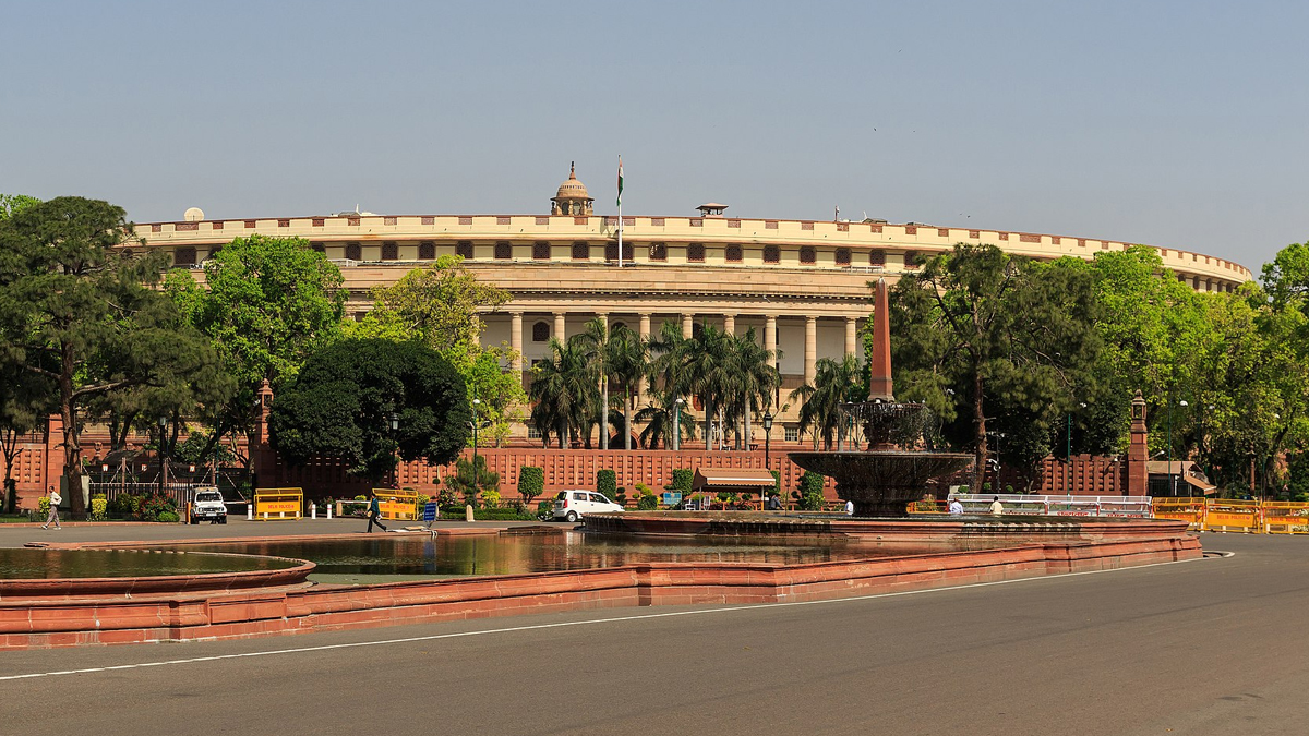 7th Pay Commission DA Hike: மத்திய அரசு ஊழியர்களுக்கு உற்சாக செய்தி; அகவிலைப்படி 4% உயர்வு..!