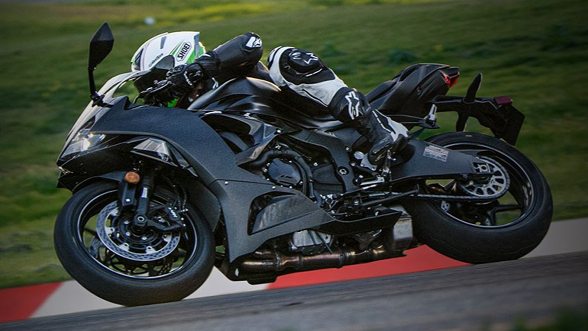 2024 Kawasaki Ninja ZX-6R: கவாஸாகி நிறுவனத்தின் புதிய பைக் வெளியீடு: மாஸ் காட்டும் 2024 நிஞ்சா இசட்எக்ஸ் 6 ஆர்.!!