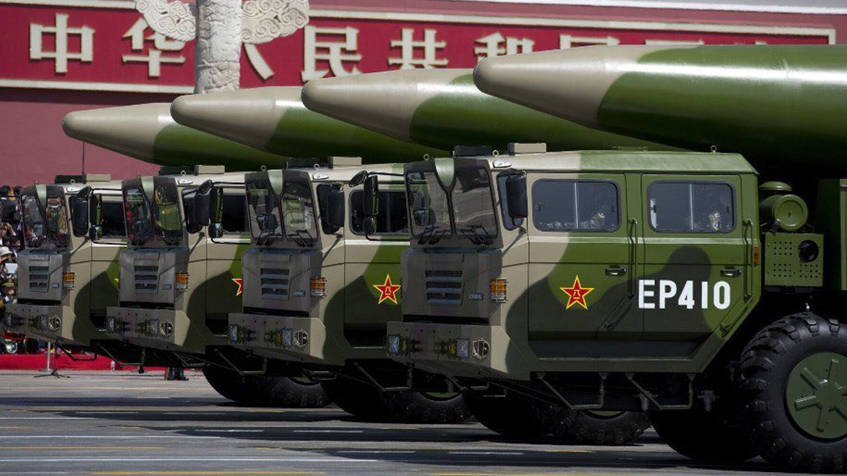 Chinese Officials Filled Missiles With Water: சீன ராணுவத்தின் மாபெரும் ஊழல்... ராக்கெட்டுகளில் எரிபொருளுக்கு பதிலாக தண்ணீர்..!