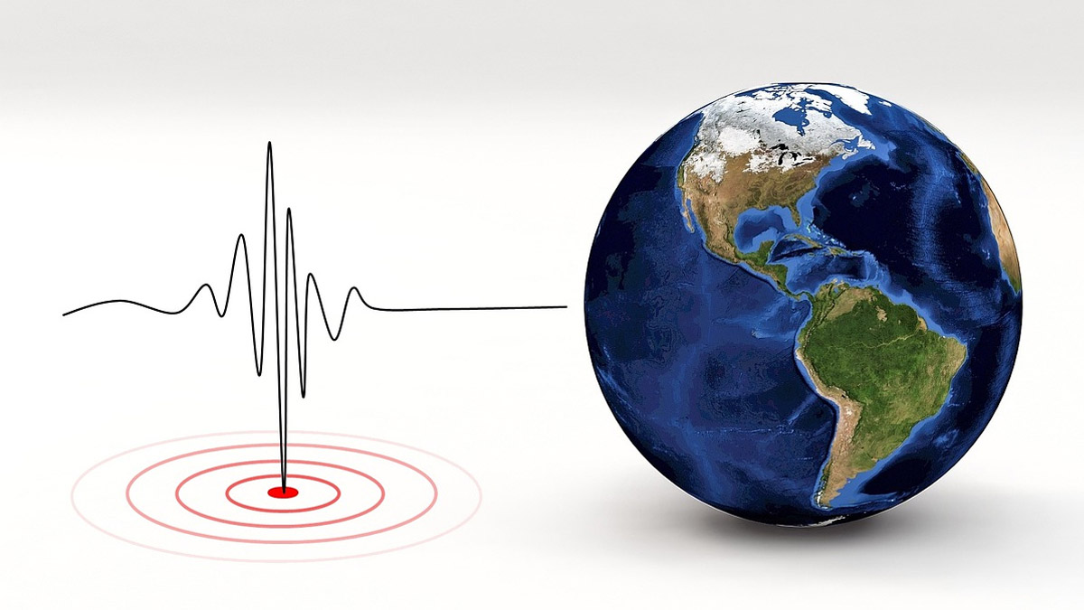 Earthquake In Indonesia: நெருப்பு வளையத்தின் மோதிரம் என வருணிக்கப்படும் பகுதிகள்: இந்தோனேசியாவில் அதிபயங்கர நிலநடுக்கம்; அச்சப்படவைக்கும் தகவல்.!