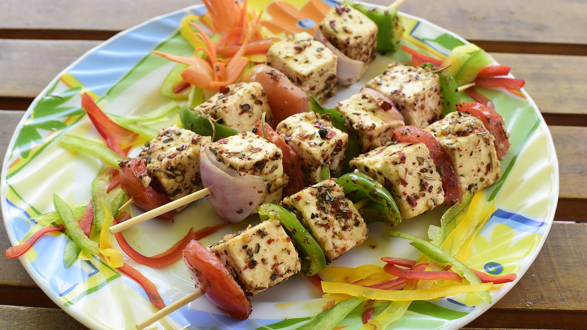 Paneer Tikka on Tawa: பன்னீர் டிக்கா வீட்டில் இருக்கும் தவாவிலே செய்வது எப்படி?. விபரம் இதோ..!