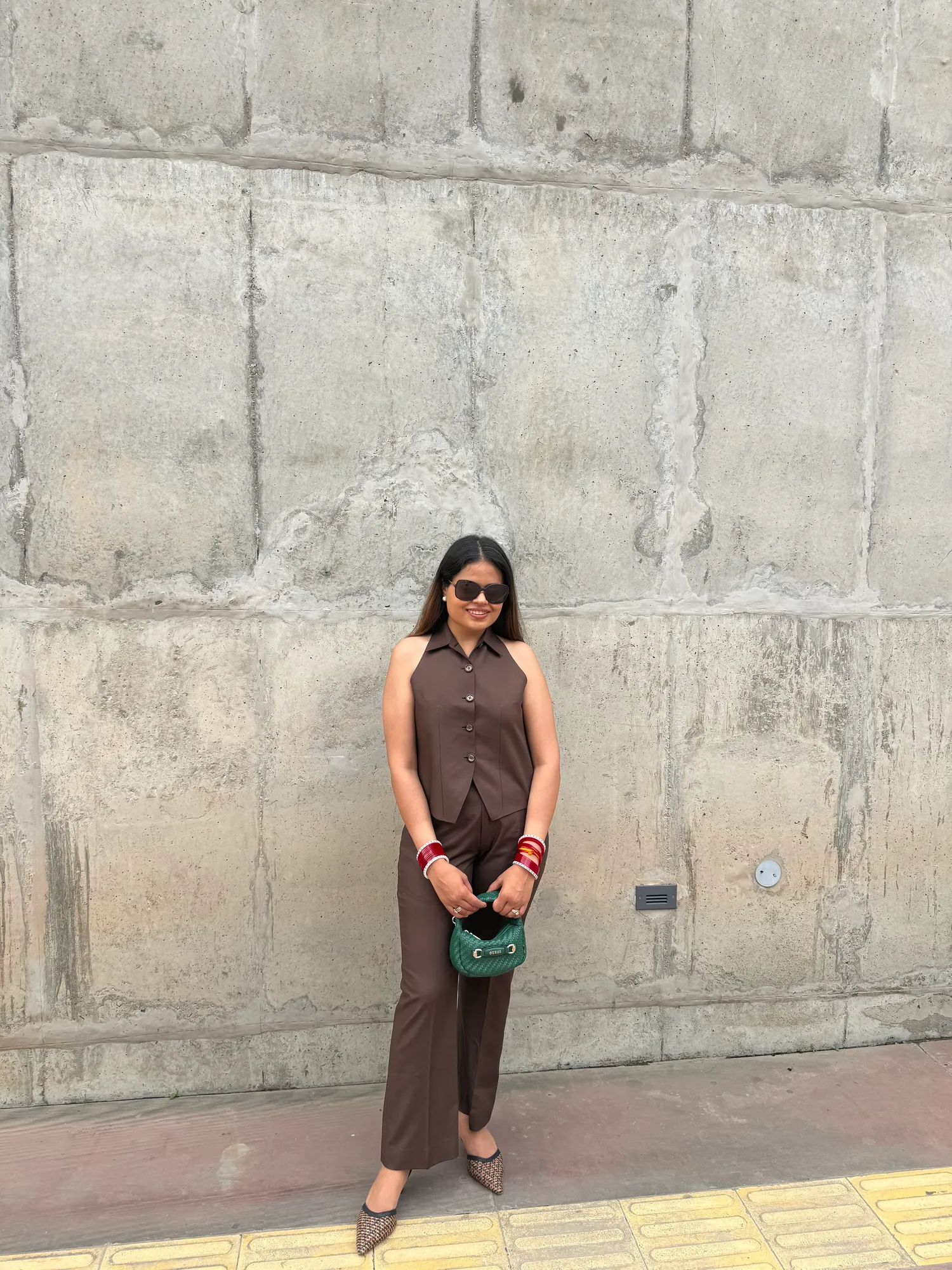 Espresso halter set